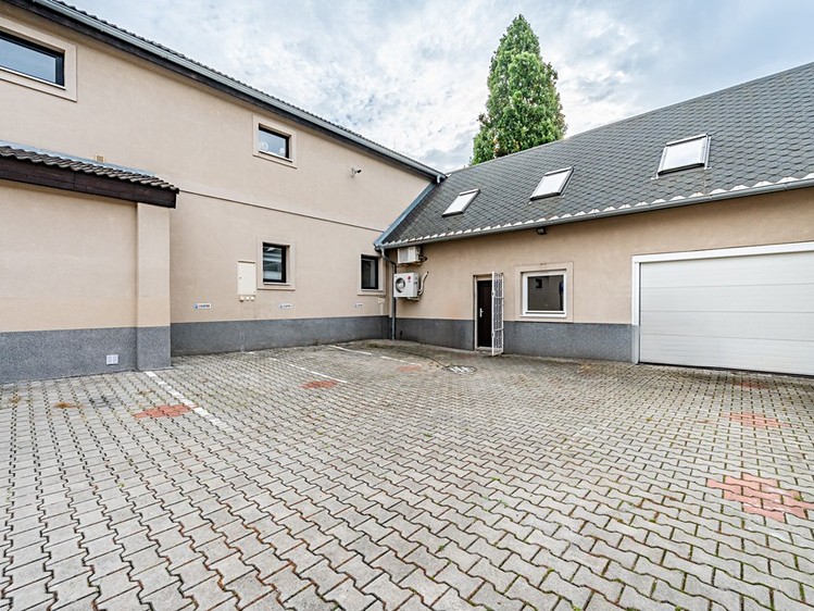 Gewerbefläche zur Miete, 144 m² (1 von 11)