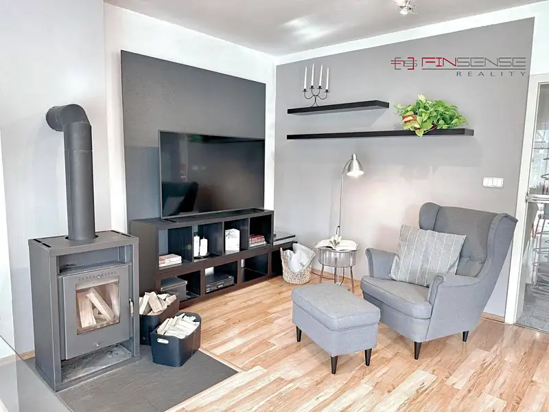 Pronájem rodinného domu 130 m², pozemek 403 m², Kladno – náhled fotky 2