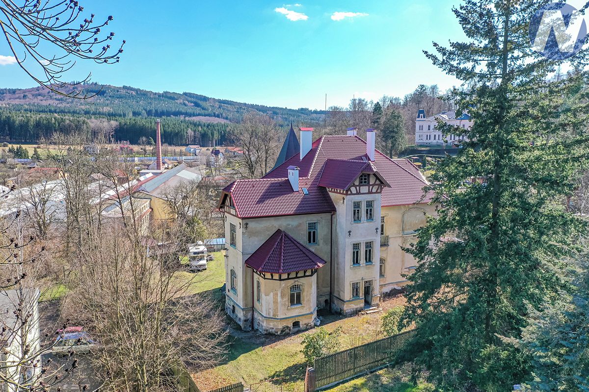 Prodej komerční nemovitosti 812 m², Holoubkov – fotka 1 z 3