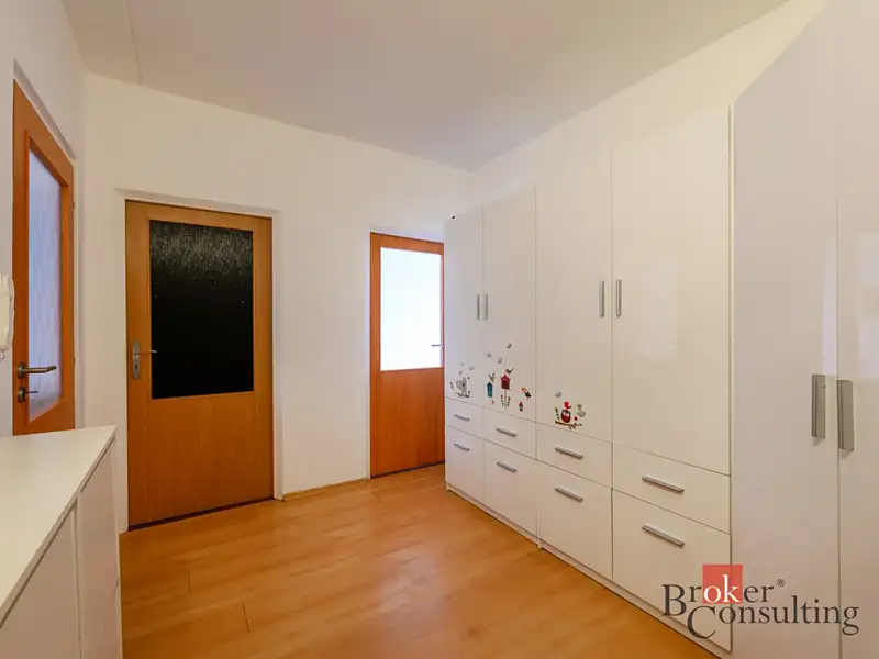 Pronájem bytu 2+1 60 m², Plzeň – náhled fotky 2