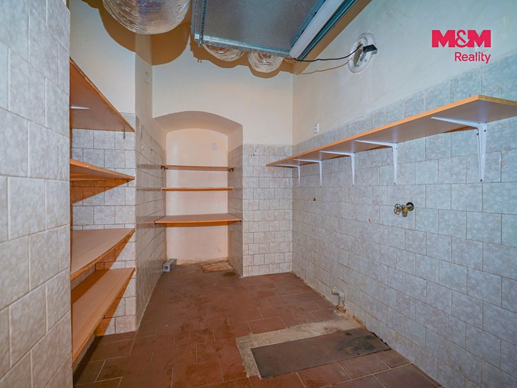 Комерційне приміщення в оренду, 145 м² (17 з 20)