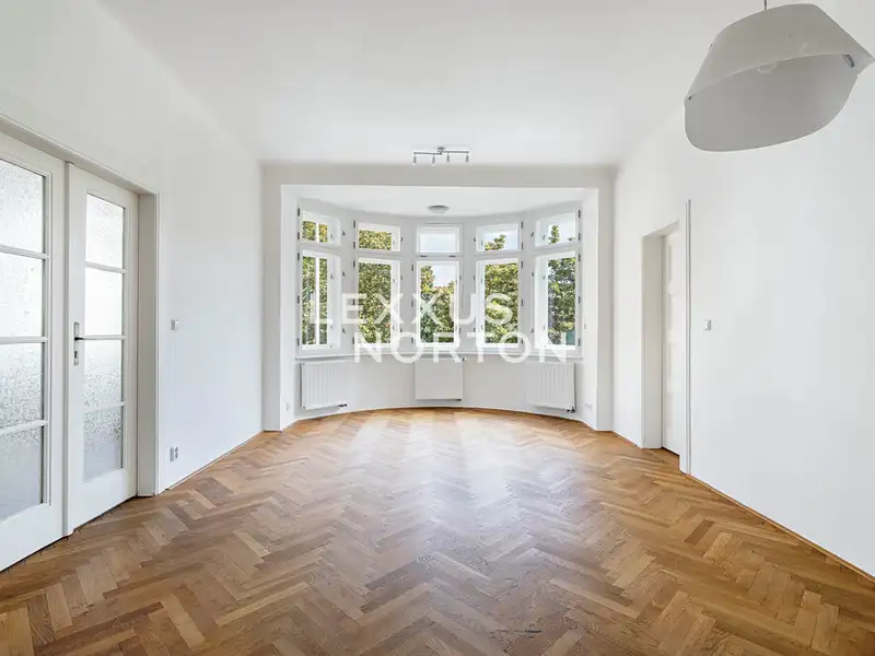 Prodej bytu 4+1 101 m², Praha – náhled fotky 2