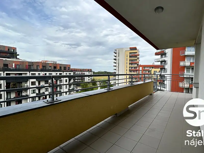 Pronájem bytu 2+kk 57 m², Praha – náhled fotky 1