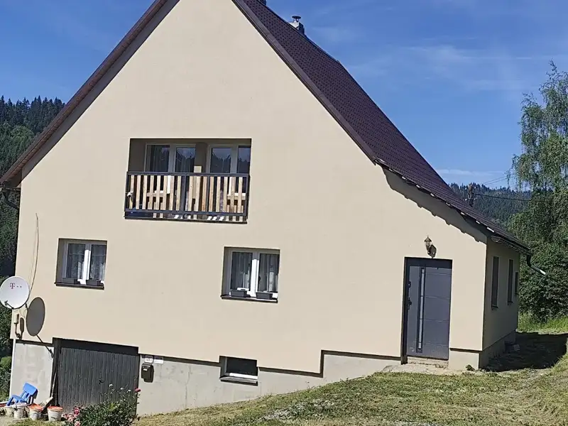 Prodej rodinného domu 180 m², pozemek 595 m², Bílá – náhled fotky 1