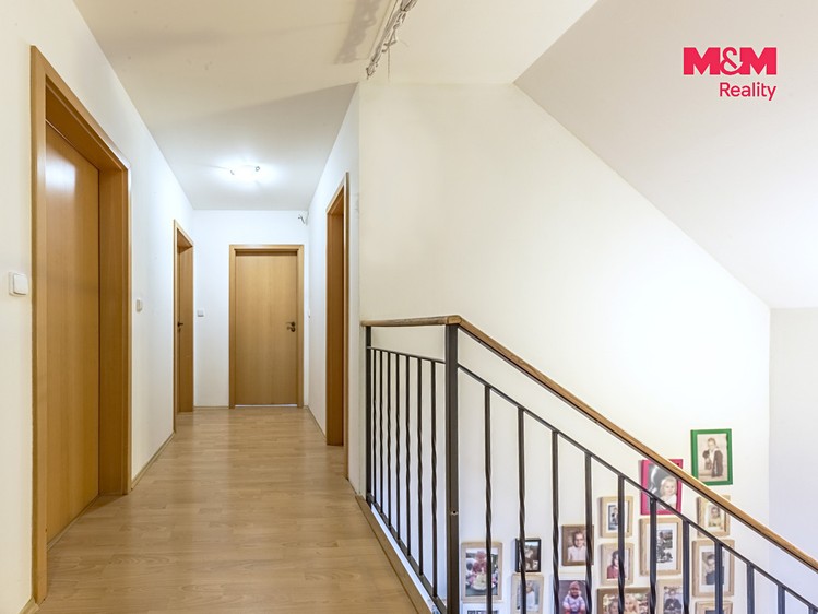 Prodej domu, 225 m² (19 z 27)