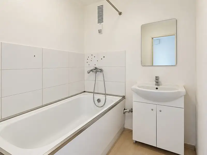 Prodej bytu 3+1 83 m², Praha – náhled fotky 3