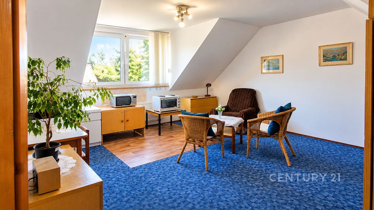 Pronájem bytu pokoje 33 m² – fotografie 5