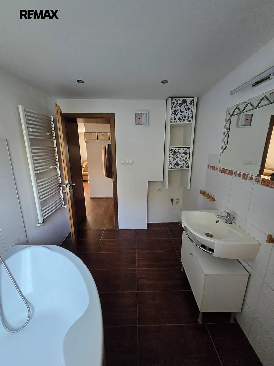 Pronájem bytu 3+1 80 m²