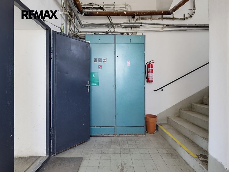 Pronájem komerčního prostoru, 2 350 m² (14 z 61)