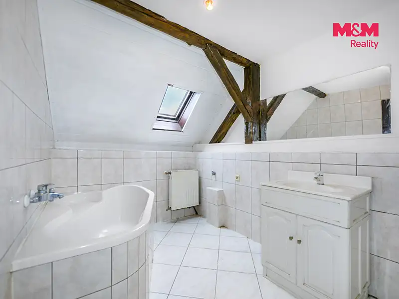 Prodej rodinného domu 230 m², pozemek 325 m², Holýšov – náhled fotky 3