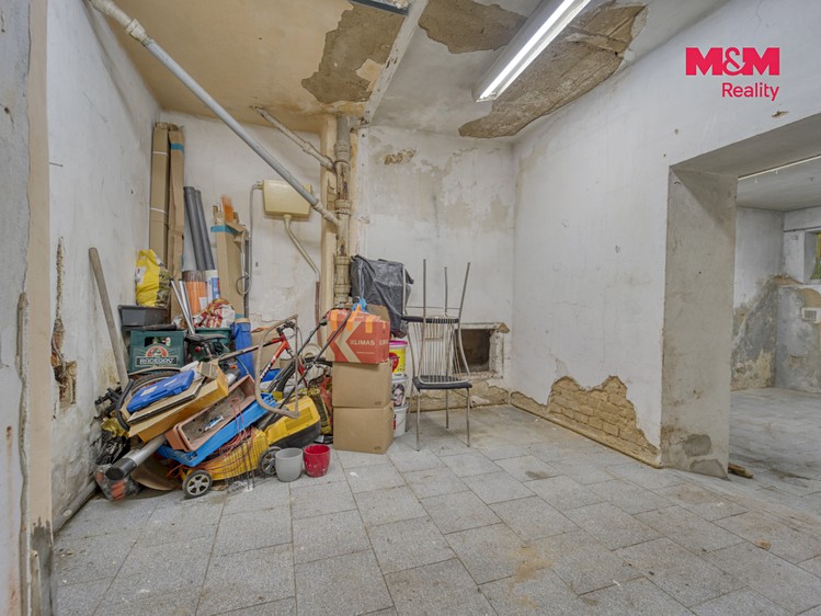 Prodej komerčního prostoru, 77 m² (15 z 25)