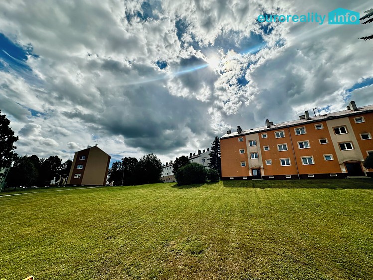Pronájem bytu 2+1, 57 m² (2 z 9)