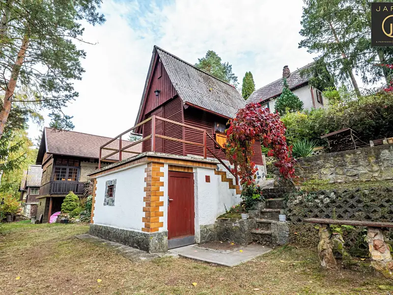 Prodej chaty 25 m², pozemek 184 m², Roztoky – náhled fotky 1