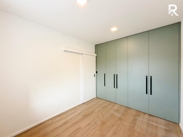 Pronájem bytu 2+kk, 42 m² (2 z 12)