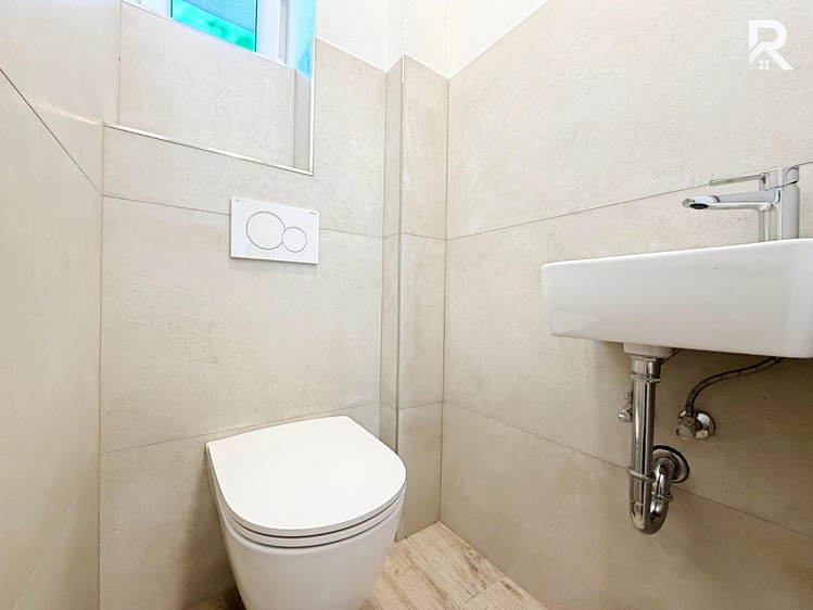 Pronájem bytu 2+kk, 42 m² (10 z 12)