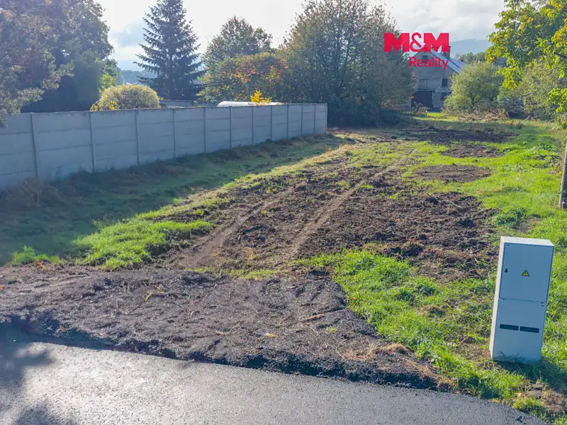 Prodej stavebního pozemku 632 m², Raškovice – náhled fotky 1