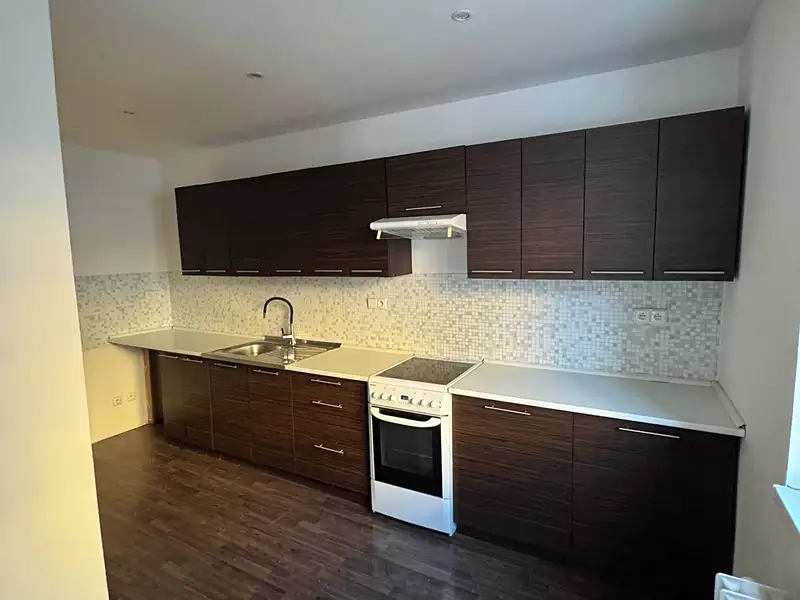 Pronájem bytu 2+1 60 m², Odolena Voda – náhled fotky 2