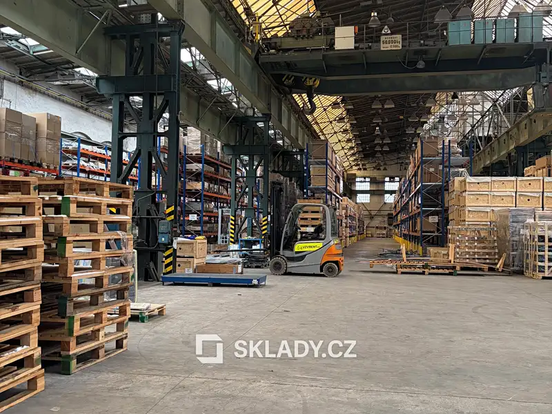 Pronájem skladového prostoru 4000 m², Plzeň – náhled fotky 1