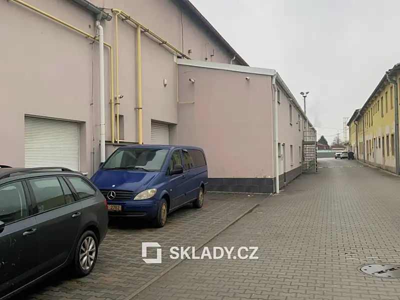 Pronájem skladového prostoru 2700 m², Plzeň – náhled fotky 1