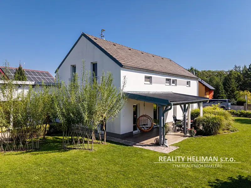 Prodej rodinného domu 266 m², pozemek 1236 m², Řečany nad Labem – náhled fotky 1