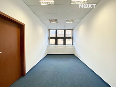 Комерційне приміщення в оренду, 67 м² (2 з 12)