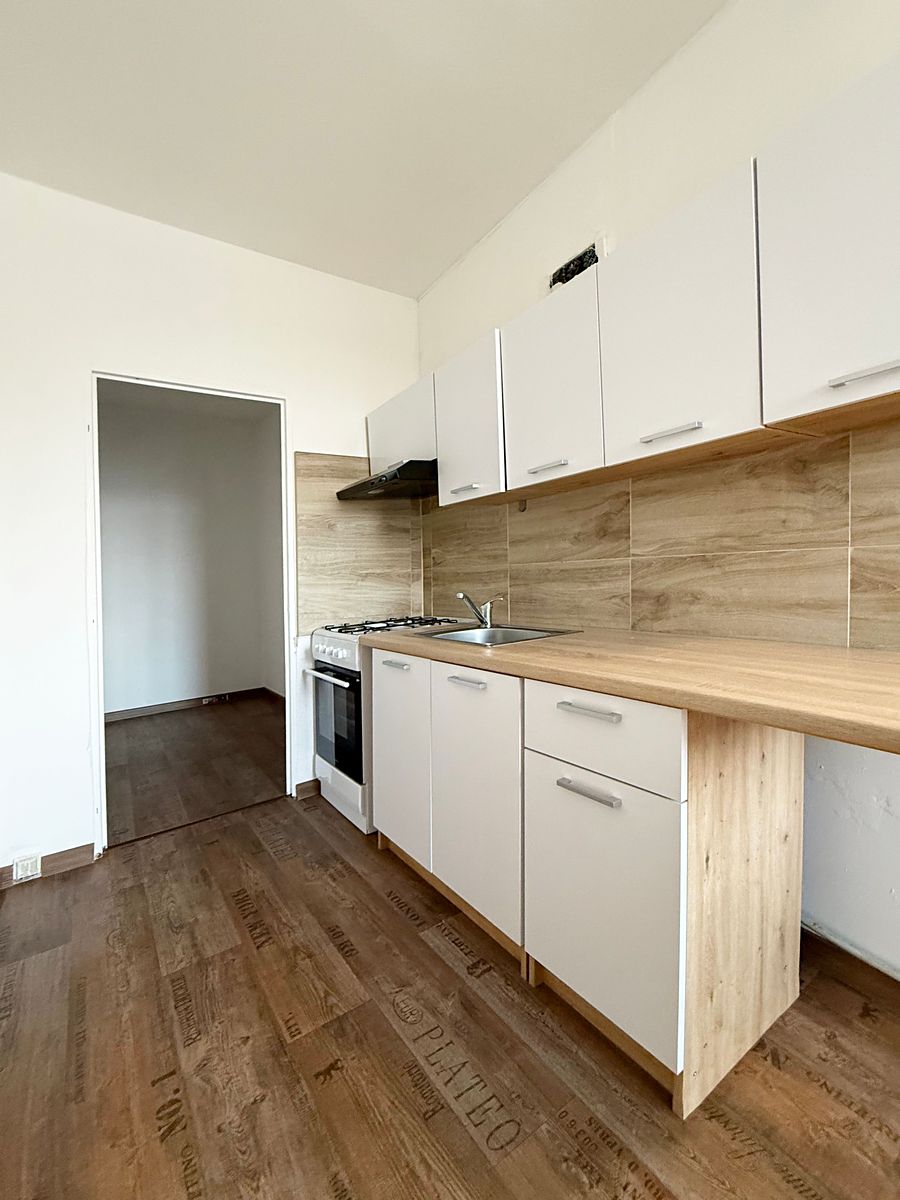 Pronájem bytu 2+1 62 m², Chomutov – fotka 1 z 3