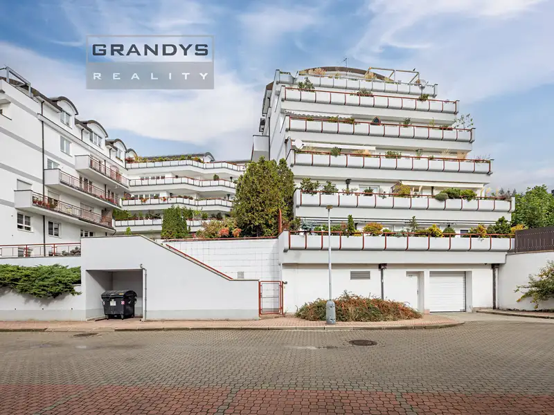 Prodej bytu 4+kk 102 m², Praha – náhled fotky 3