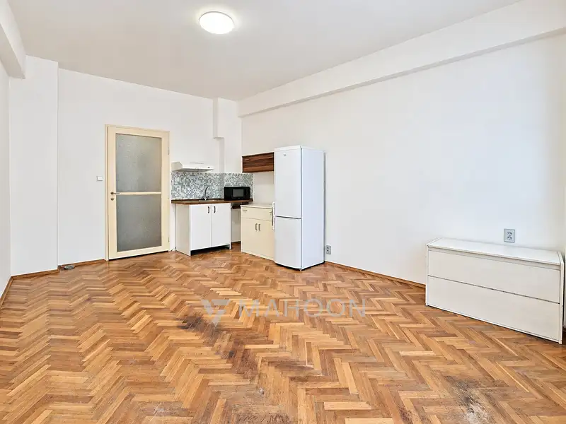 Pronájem bytu 1+kk 30 m², Praha – náhled fotky 1
