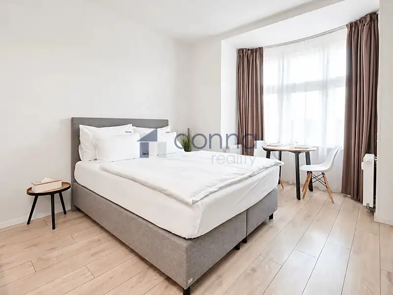 Pronájem bytu 1+kk 27 m², Praha – náhled fotky 3