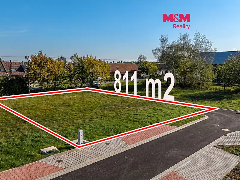 Prodej stavebního pozemku 811 m², Hrobice – náhled fotky 1