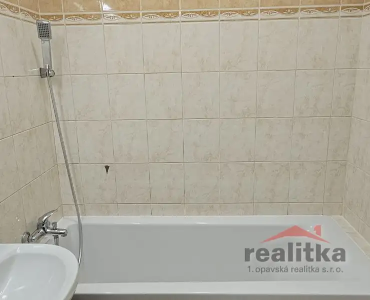 Pronájem bytu 1+1 36 m², Opava – náhled fotky 2