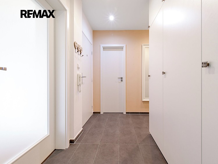 Prodej bytu 3+1, 76 m² (3 z 15)