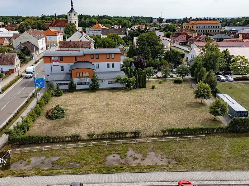 Prodej stavebního pozemku 1396 m², Lázně Bohdaneč – náhled fotky 1