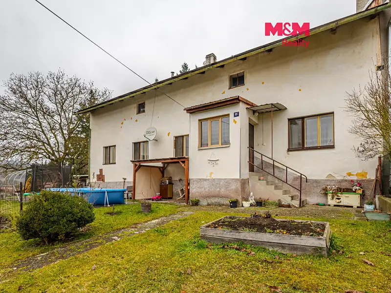 Prodej rodinného domu 253 m², pozemek 1275 m², Kařez – náhled fotky 1