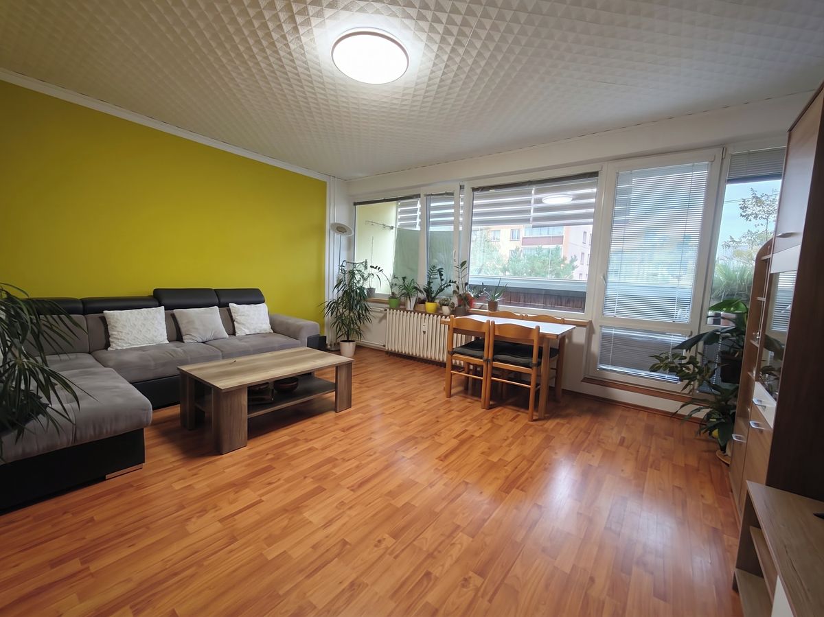 Prodej bytu 3+1 71 m², Krnov – fotka 1 z 3