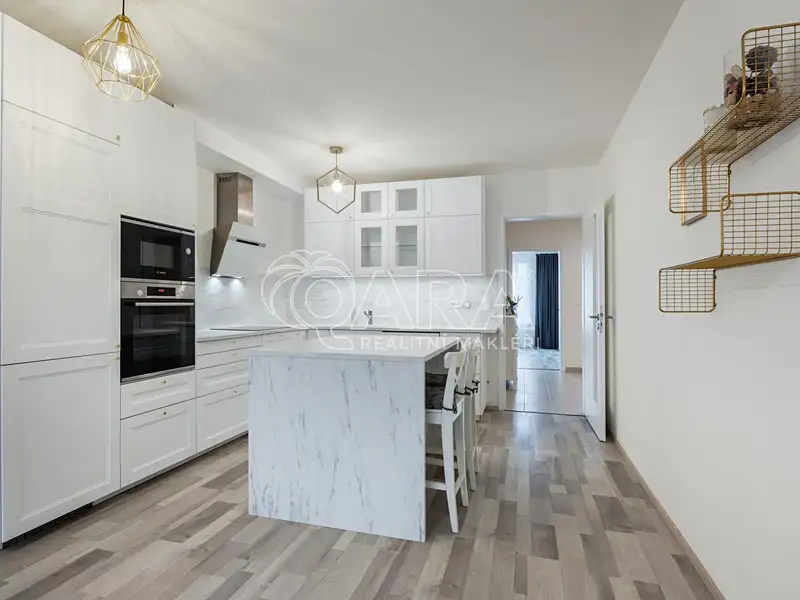 Pronájem bytu 3+kk 83 m², Praha – náhled fotky 2