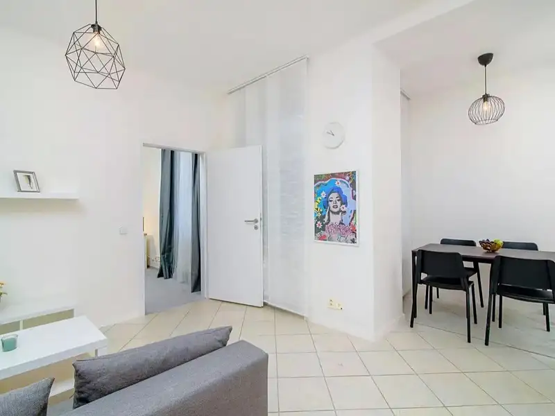 Pronájem bytu 2+kk 45 m², Praha – náhled fotky 2