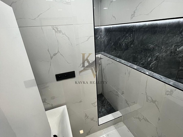 Квартира 1+kk в оренду, 33 м² (12 з 30)