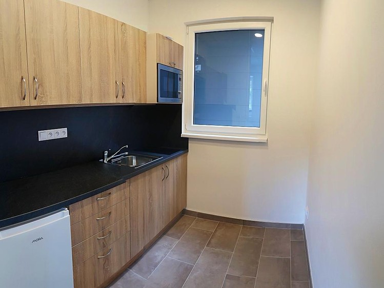 Комерційне приміщення в оренду, 1 900 м² (19 з 21)