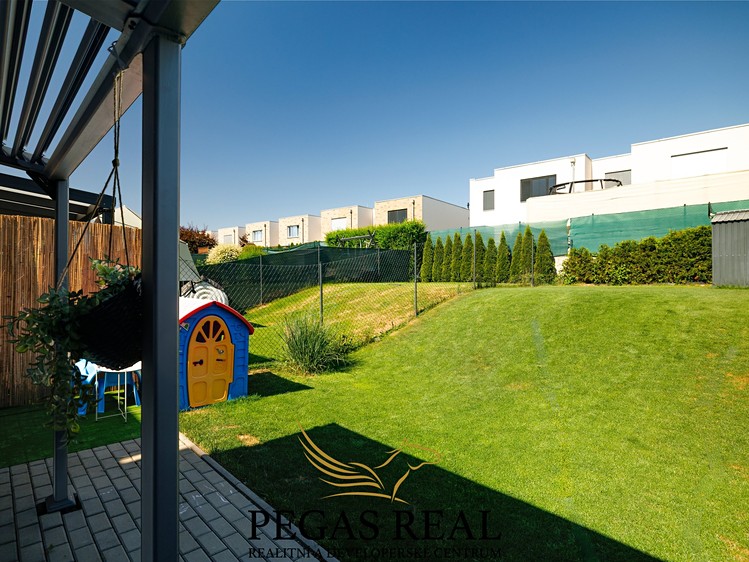 Prodej bytu 3+kk, 85 m² (17 z 18)