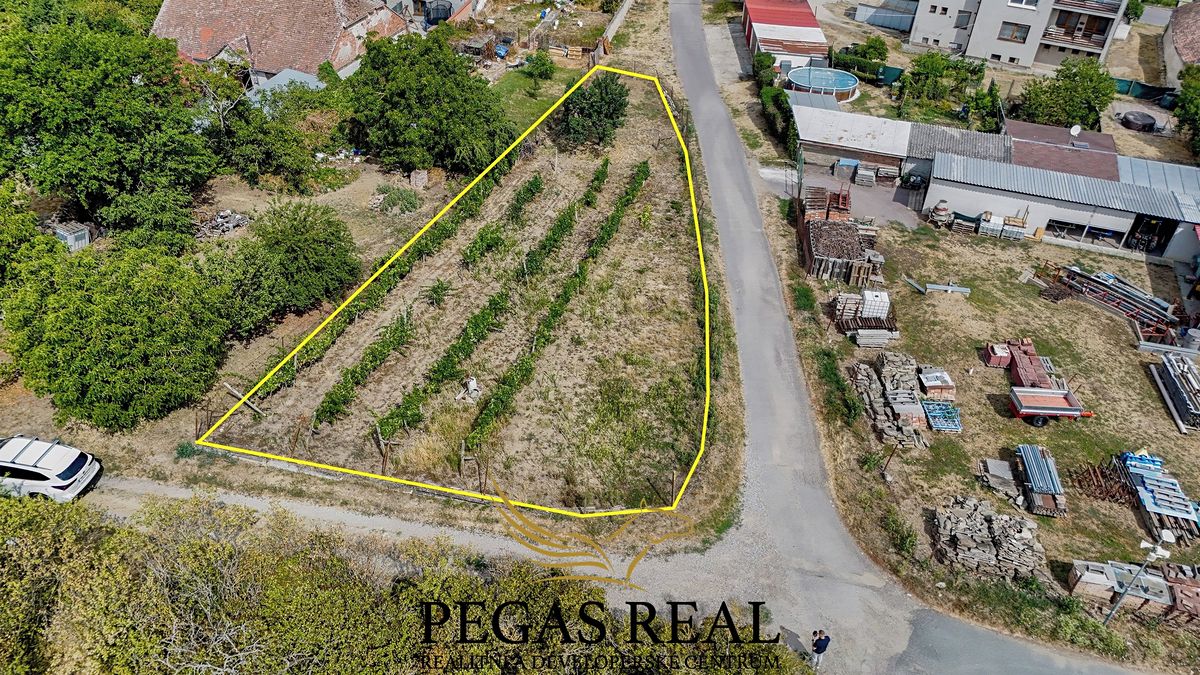Prodej stavebního pozemku 684 m², Šatov – fotka 1 z 3