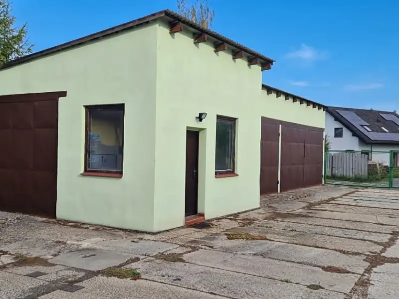Pronájem výrobní haly, prostoru 111 m², Senice na Hané – náhled fotky 2