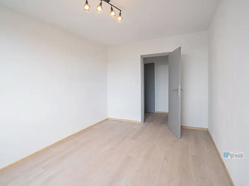 Pronájem bytu pokoje 16 m², Praha – náhled fotky 2
