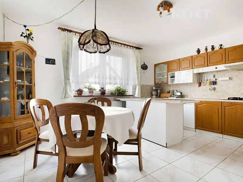 Prodej rodinného domu 184 m², pozemek 651 m², Lužec nad Vltavou – náhled fotky 2