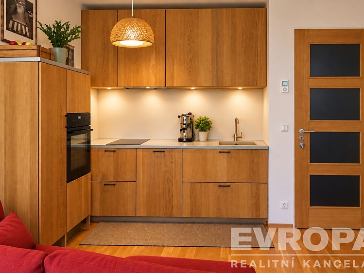 Wohnung 1+kk zum Kauf, 37 m² (2 von 15)