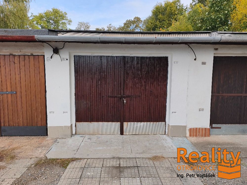Pronájem garáže 17 m², Otrokovice – fotka 1 z 3