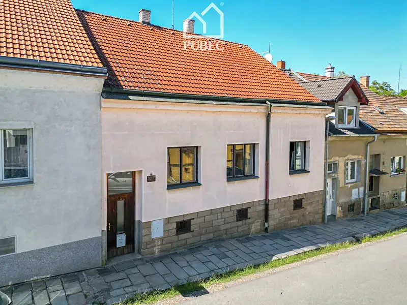 Prodej rodinného domu 317 m², pozemek 674 m², Plzeň – náhled fotky 2