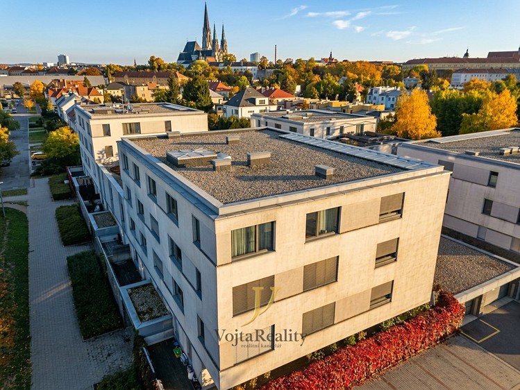 Wohnung 2+kk zur Miete, 70 m² (1 von 24)