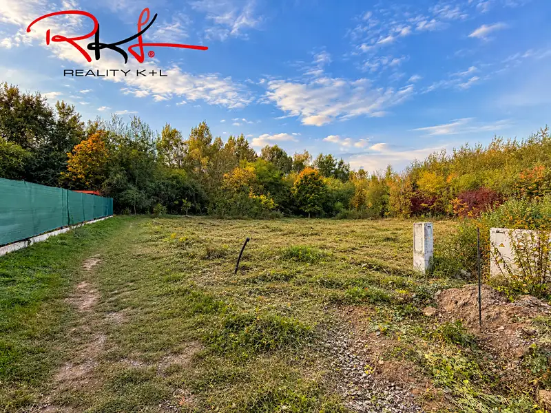 Prodej stavebního pozemku 865 m², Hradešín – náhled fotky 3