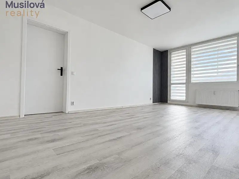 Prodej bytu 2+1 66 m², Osek – náhled fotky 3